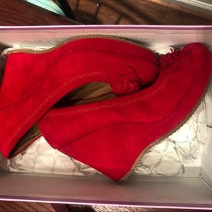 Red wedges!!!